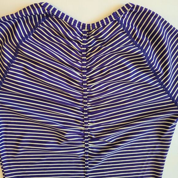 Athleta Gardenia Grove Rash Guard Size  Extra Small Swim Top Navy White Stripes - Picture 5 of 8